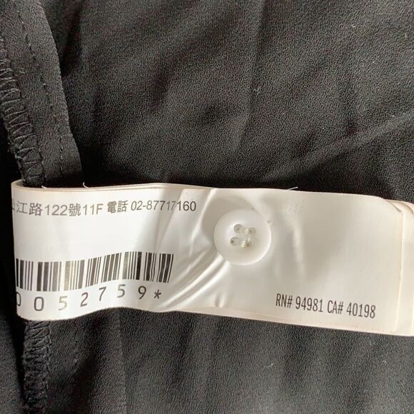 Forever 21 black and white tunic- size S - Picture 6 of 6